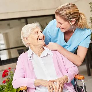 Ganzheitliche Versorgung aus einer Hand Von medizinischer Behandlungspflege bis zur hauswirtschaftlichen Unterstützung – alles unter einem Dach.